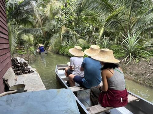 วิสาหกิจชุมชนสวนเกษตรแม่ทองหยิบ